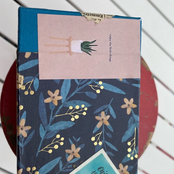 It’s the little things soap box - Picture 5 of 8